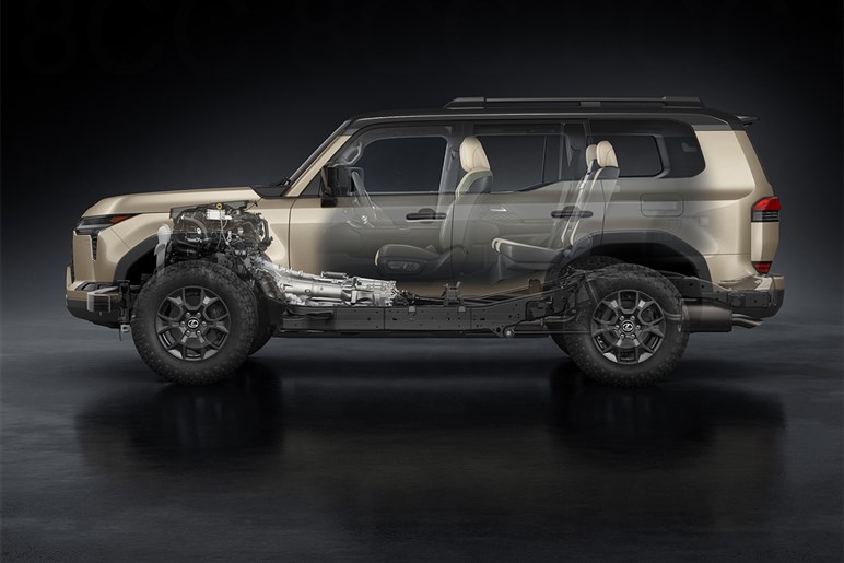 レクサス「GX」はいつ買える？　不正認証問題の影響で先行販売モデルが納車延期…通常グレードは来年1月か