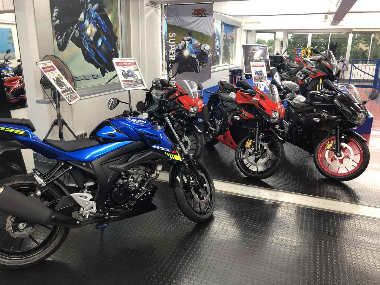 スズキのバイクはどこで買う 直営店の スズキワールド ってどんなお店 Suzuki World ショップ解説編 Webオートバイ 自動車情報サイト 新車 中古車 Carview