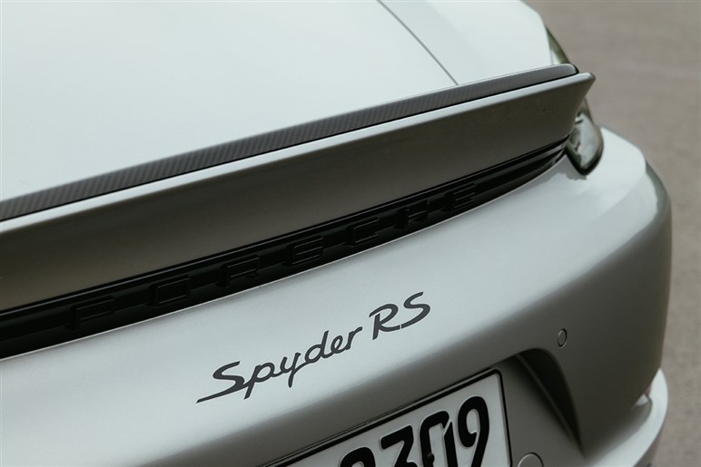 【歴代718で最高】。最後のエンジン搭載車「スパイダー RS」が素晴らしすぎた！