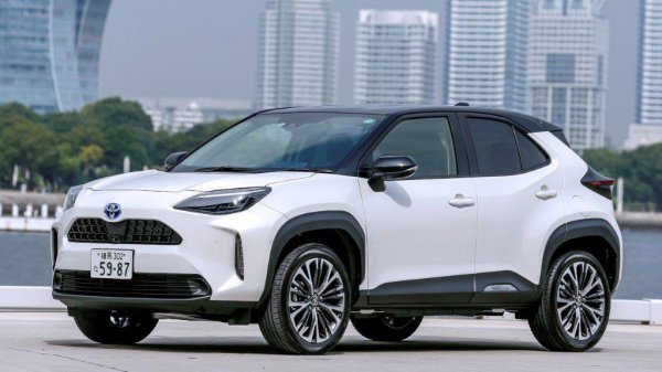 ハイブリッドモデルの割安感高し C Hrがいま中古車市場で狙い時 ベストカーweb 自動車情報サイト 新車 中古車 Carview