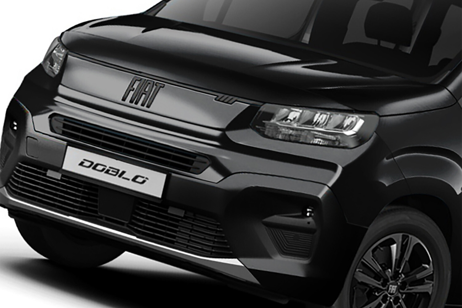 ロングボディなのに２列シートで５人乗り！　限定車の真っ黒「ドブロ・マキシ5ブラックエディション」はベース車両より20万円も安い