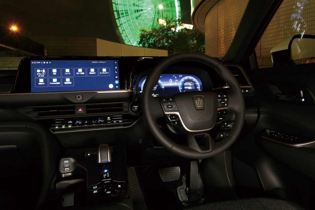 トヨタ新型クラウン クロスオーバーの内装&使い勝手を研究！（グーネット） 自動車情報・ニュース carview!