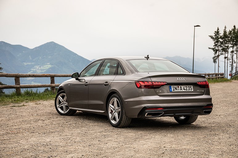 アウディA4大幅改良で高性能ディーゼルのS4 TDIも登場。ライバル猛追でブランド不振を挽回できるか？