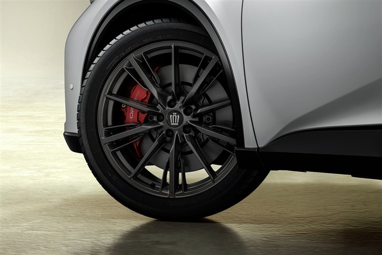 【予想CG公開】新型「ヤリス」はクラウンスポーツ似？ フルデジタル内装や新開発4気筒エンジン搭載も