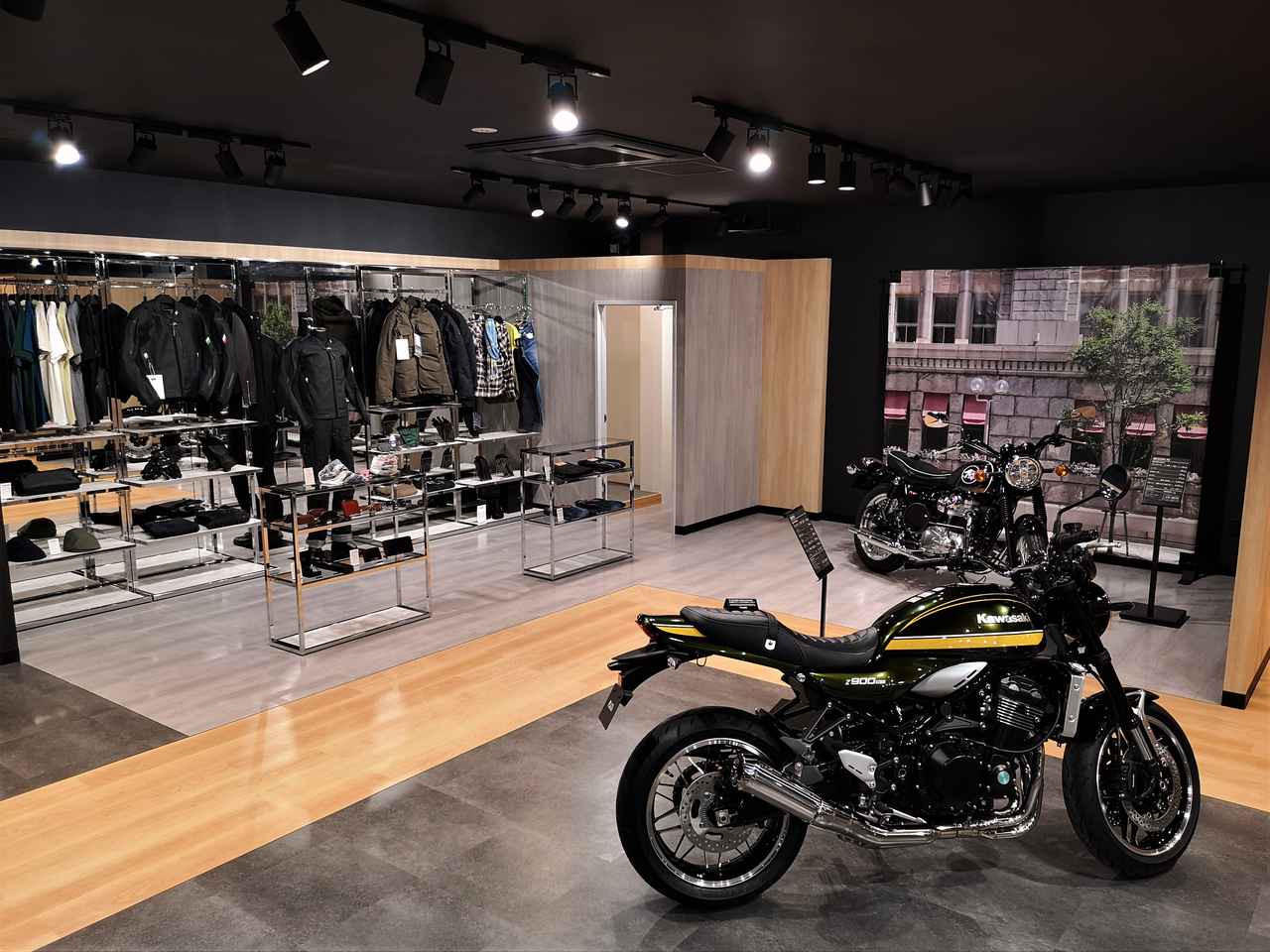 カワサキ プラザ鳥栖 佐賀県鳥栖市に県内唯一のカワサキ専門店がグランドオープン Webオートバイ 自動車情報サイト 新車 中古車 Carview