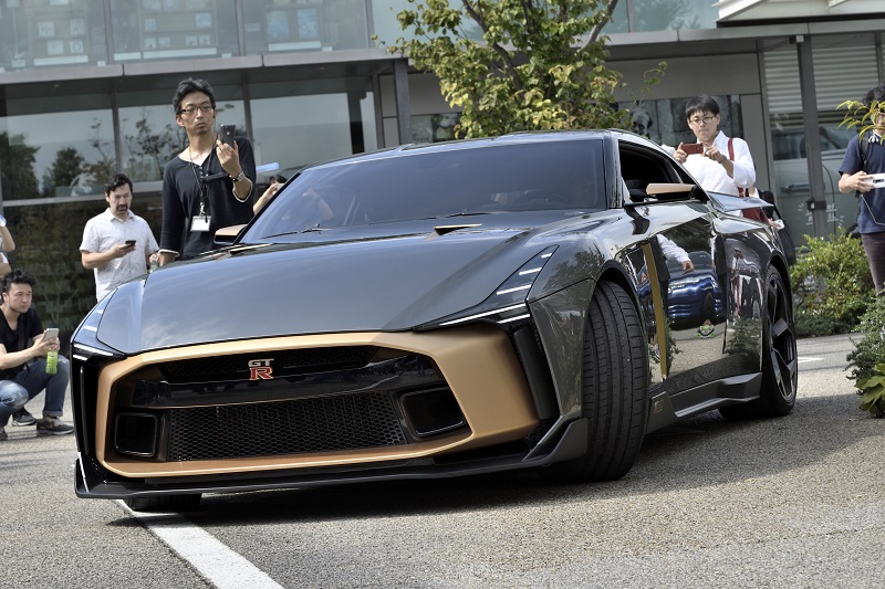 50台50色 実物は写真よりもかっこいいぞ Gt R 50が東京に出現 ベストカーweb 自動車情報サイト 新車 中古車 Carview