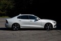 現行ボルボ唯一のセダン、新型S60はドイツ御三家と比べて実際どうなのか？