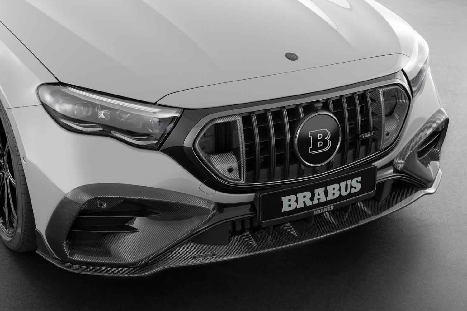 ブラバスがメルセデスAMG「E53 HYBRID 4MATIC+」を700馬力にチューニング！0→100km/h加速はわずか3.6秒