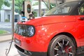 ホンダ初のEV「ホンダe」の市販車初公開！ 小さくて可愛いホンダeは2020年に発売予定