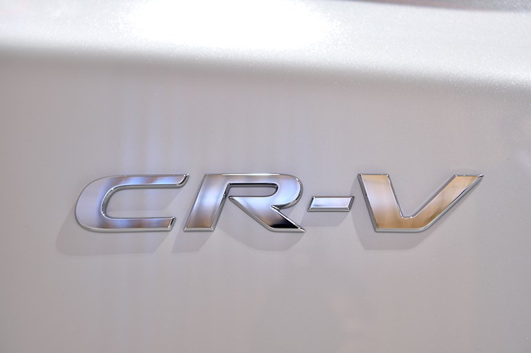 日本復活するCR-Vは8月30日発売。生カットでチェックしよう