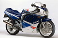 ’80年代レプリカだっ?! スズキ「GSX-R1000R／R750／R600」の北米ニューカラーが登場