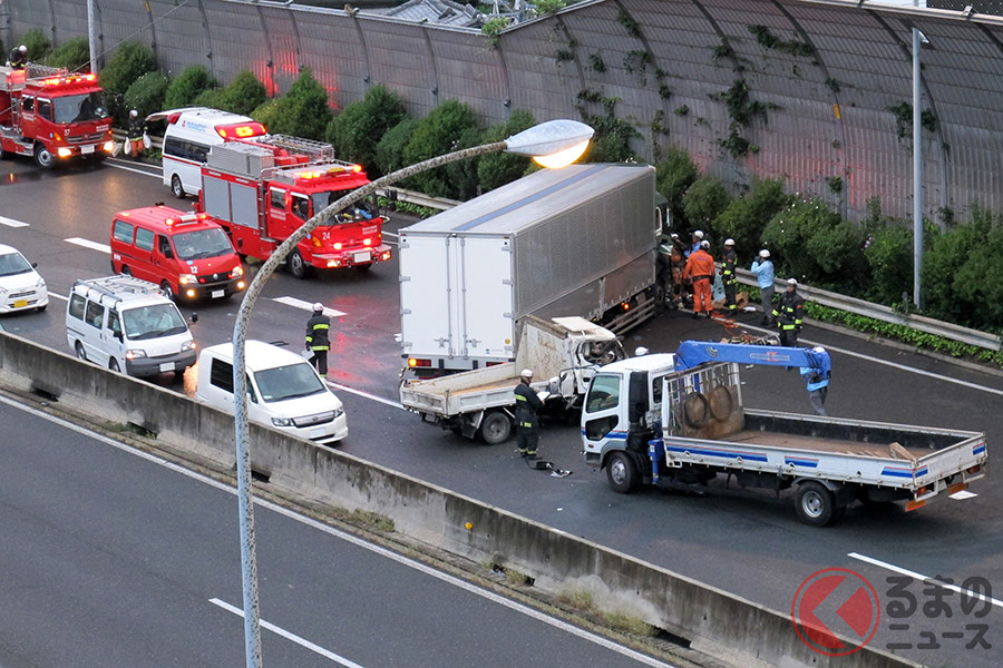 急な割り込みヤメて トラックが車間空けるには意味が トラック運転手の悲痛な叫びとは くるまのニュース 自動車情報サイト 新車 中古車 Carview