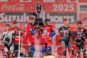【2025鈴鹿8耐グラフィティ】ホンダHRCの快進撃とヤマハの追撃。後続チームの奮闘を写真で振り返る