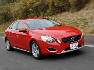 ボルボ S60は、フルモデルチェンジで安全装備も環境対応も抜かりのないモデルとなった【10年ひと昔の新車】
