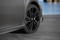トヨタ『カムリ』2026年モデルに黒が冴える「ナイトシェード」設定