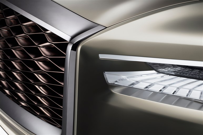 インフィニティの巨大SUV「QX80モノグラフ」発表。まつ毛風LEDも市販化してほしい