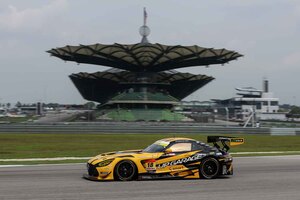 SUPER GTセパン戦、 300クラスは「UPGARAGE AMG GT3」が今季初優勝