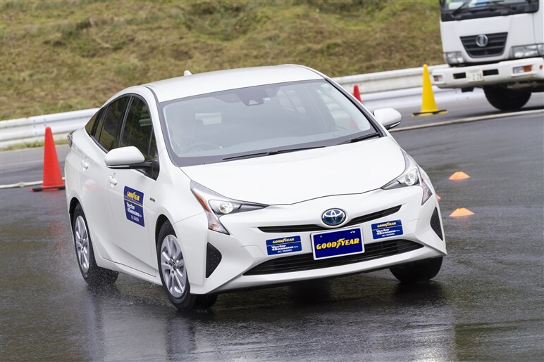 ベクター4シーズンズ・ハイブリッドをプチ全方位テスト。体験者にも聞いた