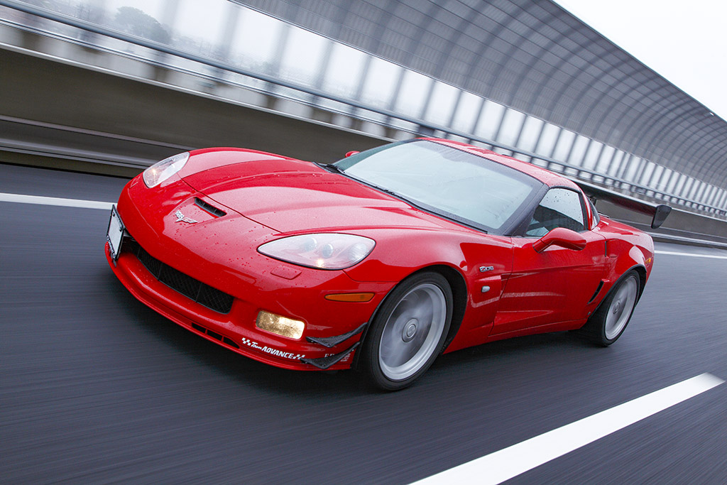 7 0lのv8はライトチューンでも驚異的な速さ サーキット用に仕立てられたc6コルベットz06 Web Option 自動車情報サイト 新車 中古車 Carview