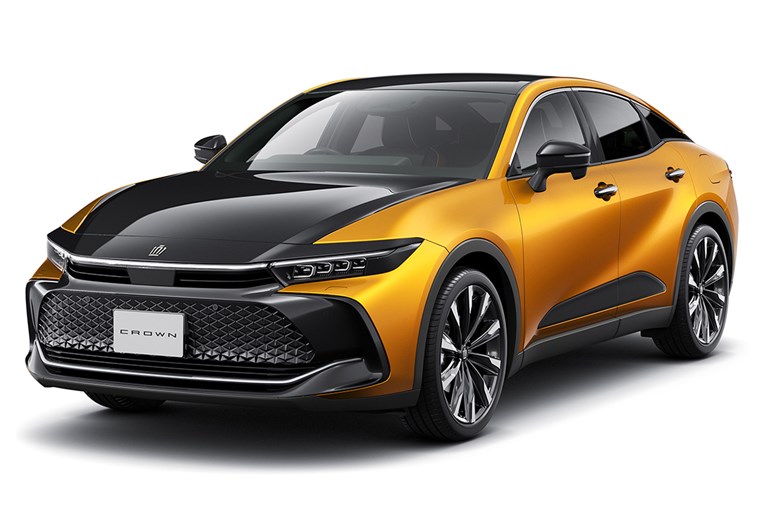 【実際どうなの？】高級SUV「ハリアー」購入者の評価。ハイブリッドとガソリンで分かれる明暗、意外な“格上モデル”がライバルに