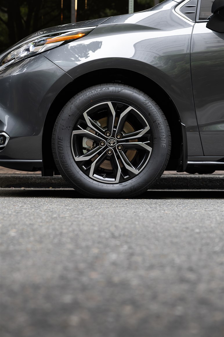 【セルシオ復活の布石か】トヨタの新フラッグシップEV「bZ7」が、圧巻のAIシステムを搭載して日本上陸するかも…だと？