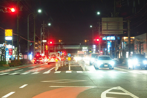 「なんかこの信号永遠に赤なんじゃねーの？」　信号機の変わるタイミングはどう決まる？