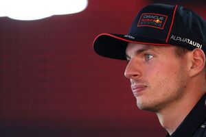 フェルスタッペンはF1新時代迎える来季もレッドブル残留？　元ハース代表が指摘、土壇場移籍は「非常にリスキー」
