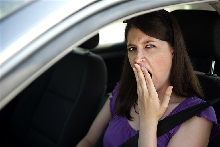 【あなたはどっち？】運転中に助手席で爆睡は「アリ」か「ナシ」か。ネット民の回答と、たった1つの大切なこと
