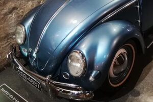 「ビートルの父」をスカウトした“もう一人の独裁者”！ 大戦に翻弄されたポルシェ博士 ヒトラーを選んだ理由とは