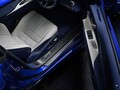 15年かけて開発した特別な青が美しい！　レクサスLC500に累計販売50万台突破記念車が登場
