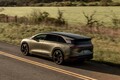 828馬力･航続距離724kmの米国製BEV登場！ ルシッド「グラビティ」は約1180万円から