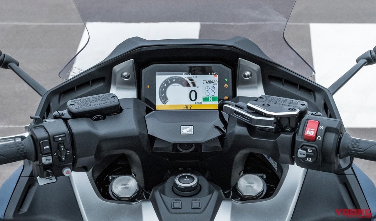 21ホンダ新型フォルツァ750はx Advベースに電脳フルパック 中身はがっつりgt Webヤングマシン 自動車情報サイト 新車 中古車 Carview