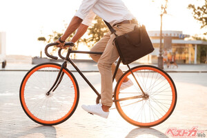 左折レーンを直進が正解!?　クルマと違うケースもある自転車の交差点の走らせ方