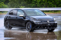 【試乗】333馬力を手に入れた「VWゴルフＲ」の戦闘力をチェック！　4WDマイスターがクローズドで徹底的に走らせた