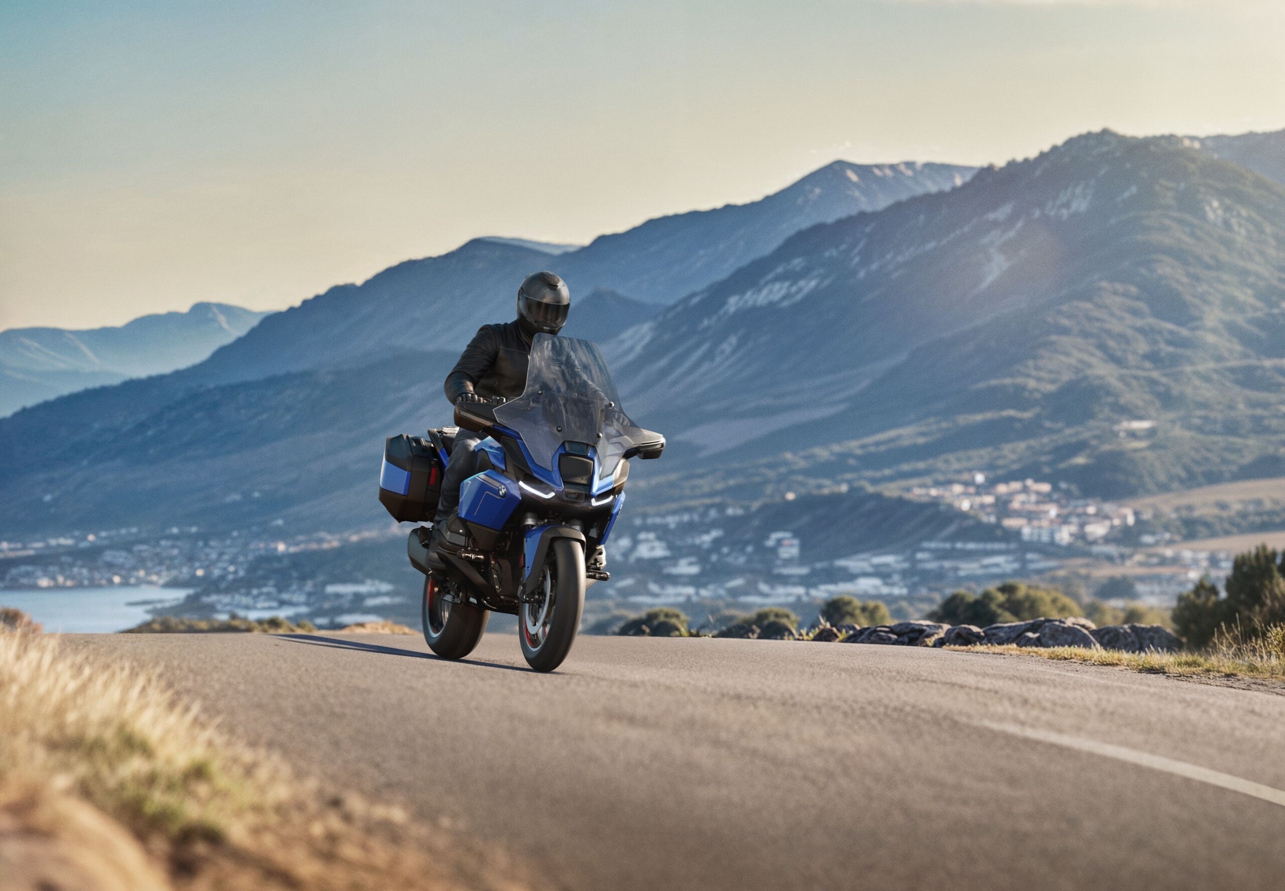新型BMW R 1300 RT、日本上陸！