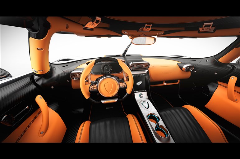ケーニグセグ、超高性能スポーツカー レゲーラの市販モデルを披露