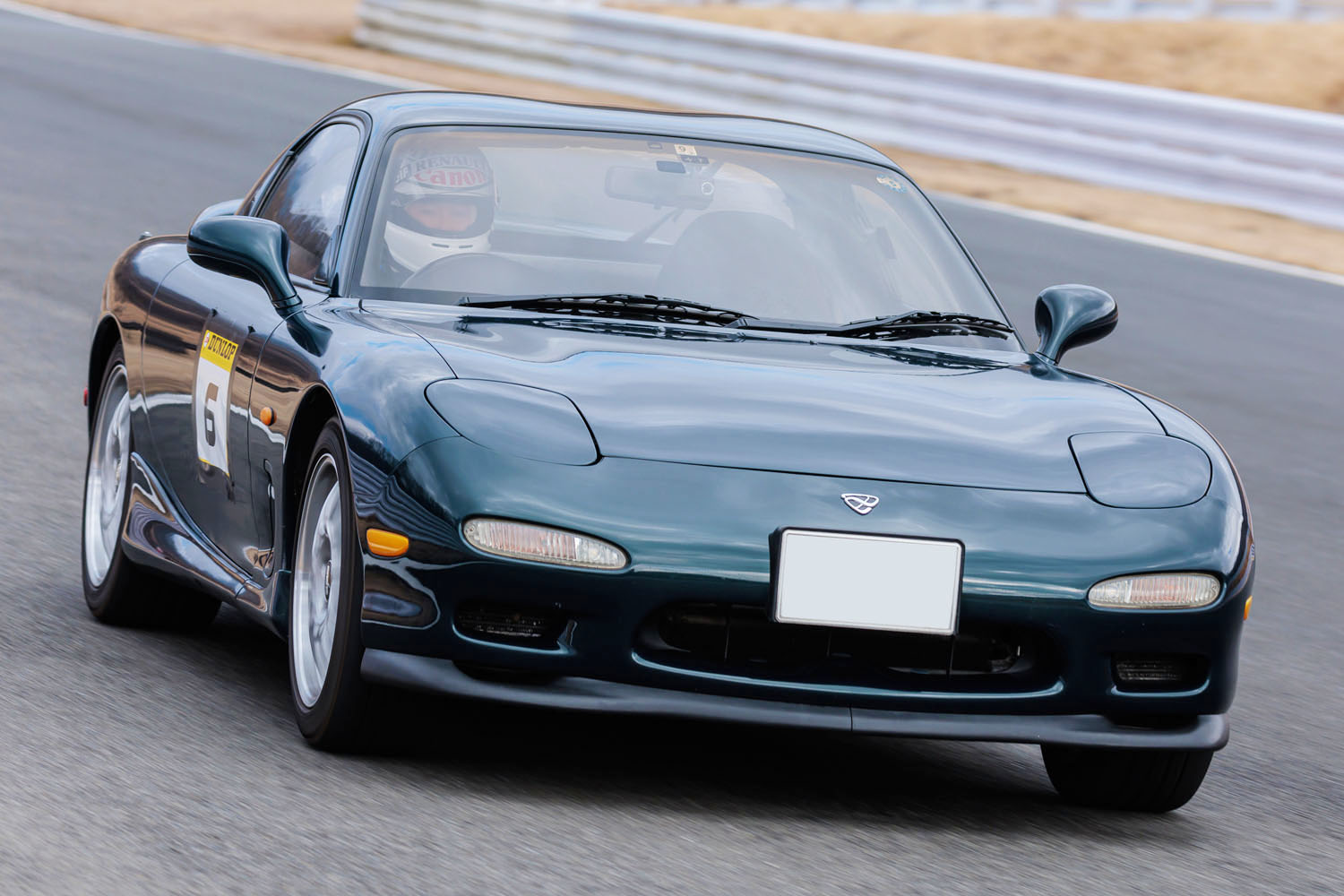29年で32万キロ走行！ マツダFD3S「RX−7」をほぼノーマル状態で