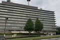 「そりゃ減るわけがない」 トラック「荷待ち・荷役時間」わずか1分減の現実――国交省「いじめっ子放置」政策が生んだ致命的盲点とは