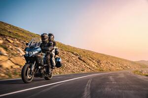 【カワサキ】「VERSYS 1100 SE」のカラー＆グラフィックを変更して12/20に発売！