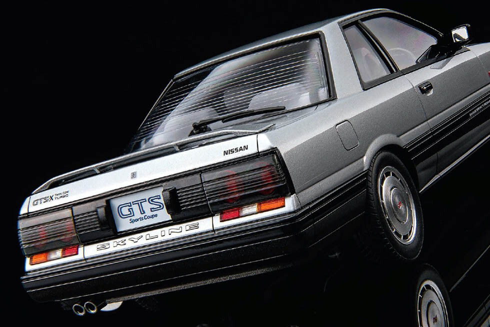 p*7様 スカイライン GTS-R カタログ 自動車カタログ NISSAN SKYLINE GTS-R / 古本、中古本、古書籍の