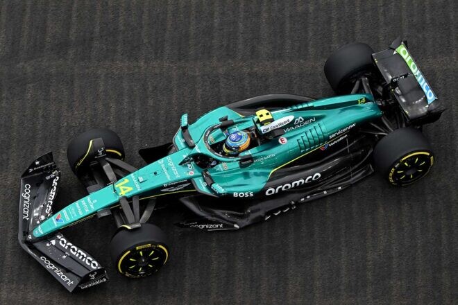 進化を続けるアストンマーティン「自分たちのビジョンで組織を形作り、機能させることが必要」2026年の新規則には自信