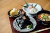 日本橋兜町にオープンした新感覚の居酒屋「MARUYAMA」──東京の最新グルメスポット