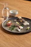 日本橋兜町にオープンした新感覚の居酒屋「MARUYAMA」──東京の最新グルメスポット
