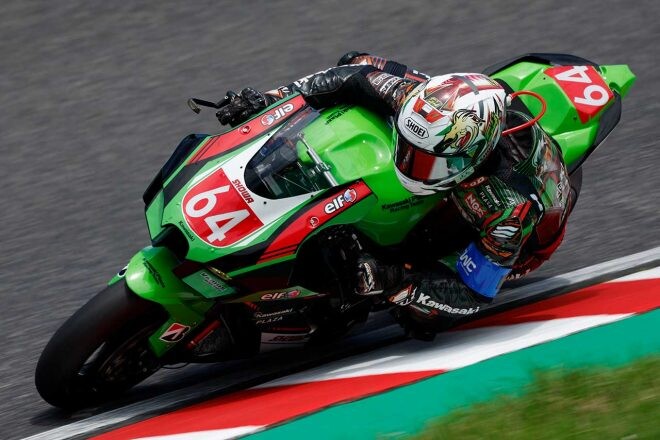 鈴鹿8耐：2連覇目指すKawasaki Plaza Racing Teamのライダー3人