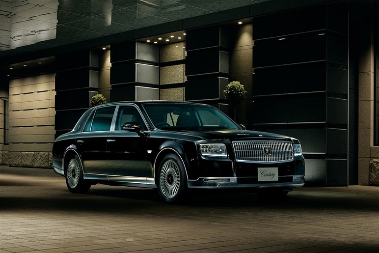 終了へ向けカウントダウンが始まった「国産V8エンジン」。生き残ったV8モデルも手の届かない存在となってしまうのか