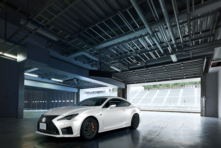 終了へ向けカウントダウンが始まった「国産V8エンジン」。生き残ったV8モデルも手の届かない存在となってしまうのか