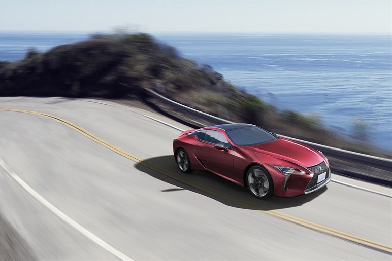 終了へ向けカウントダウンが始まった「国産V8エンジン」。生き残ったV8モデルも手の届かない存在となってしまうのか
