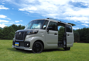 スタイリッシュで便利！ スズキの技あり、スペーシア・ベースは車中泊からワーケーション、移動販売にも対応。これはKカー革命か