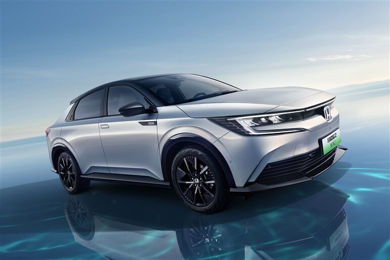 ホンダが斬新デザインの電動SUV「e:NP2」を中国で発売。足元揺らぐBEV市場に不安も…