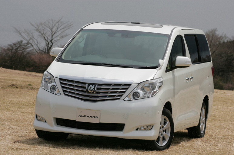 2代目アルファード発表 排気量＆室内空間が拡大！